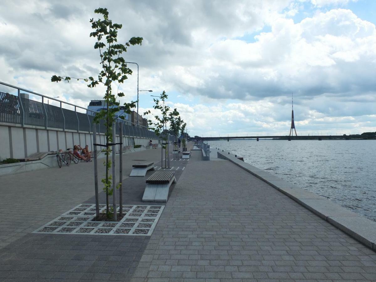 Riverside Promenade Apartment Riga Ngoại thất bức ảnh